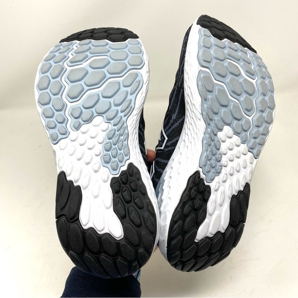 New Balance Women's Fresh Foam 1080 V11 Running Shoe Black Thunder XWIDE - Picture 6 of 7